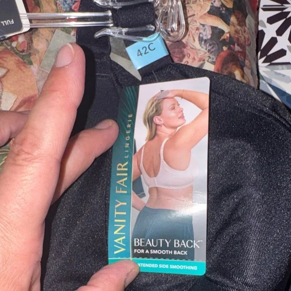 Vanity Fair Women's Black Beauty Back Bra - Picture 3 of 4
